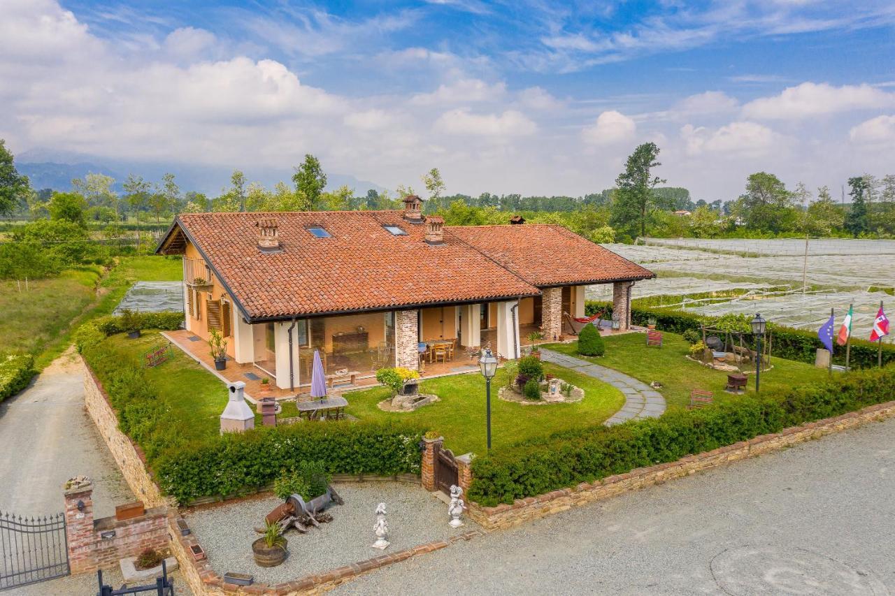 Agriturismo Il Nido Di Bacco Villa Saluzzo Ngoại thất bức ảnh